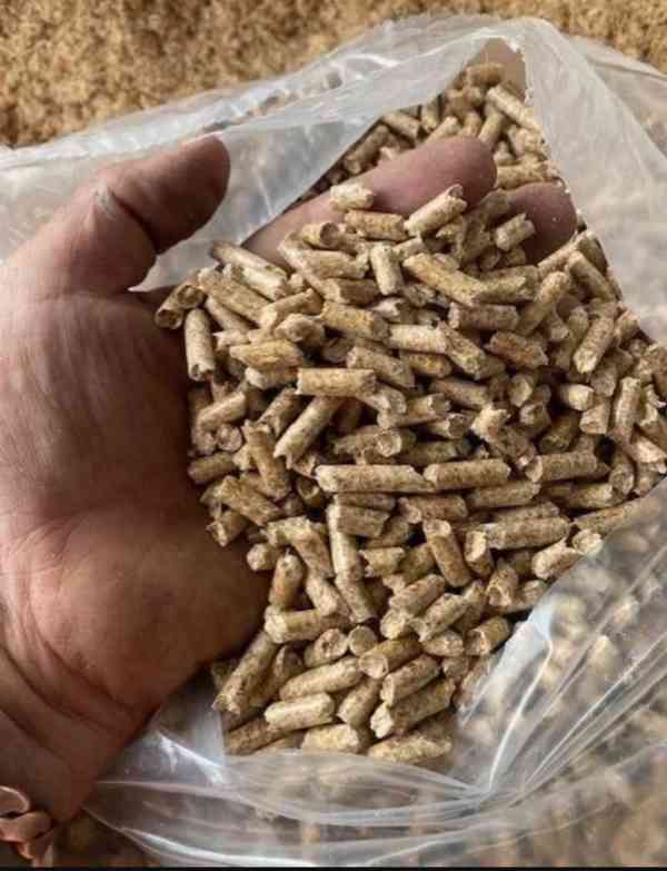 Dřevěné pelety - foto 3