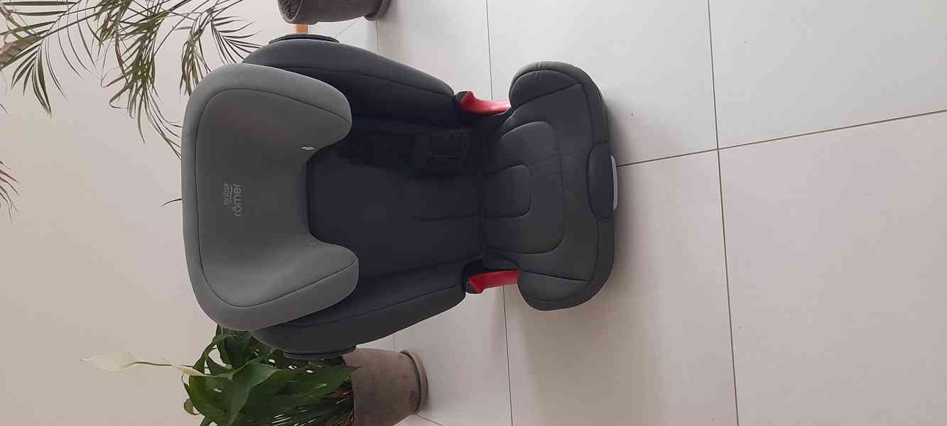Autosedačka Britax Römer  - foto 2