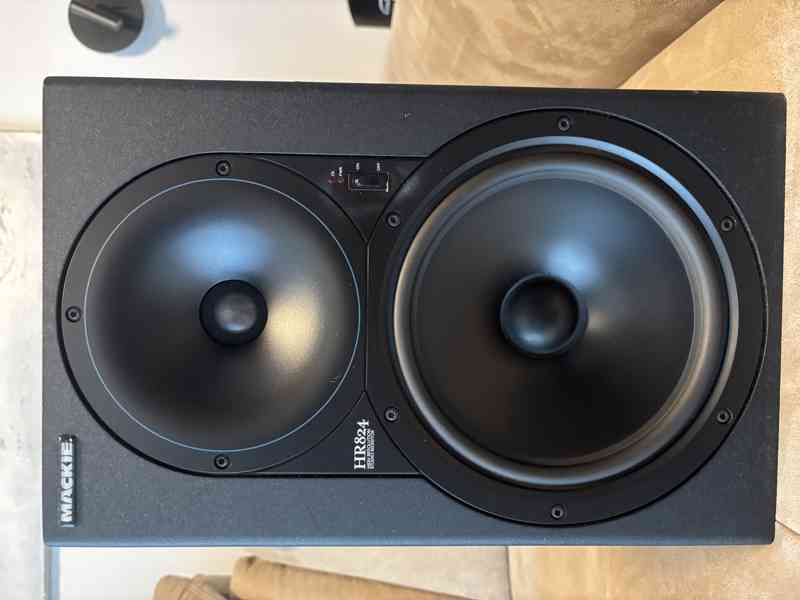 Prodám Mackie HR824 MK1 – studiové monitory (pár) - foto 4
