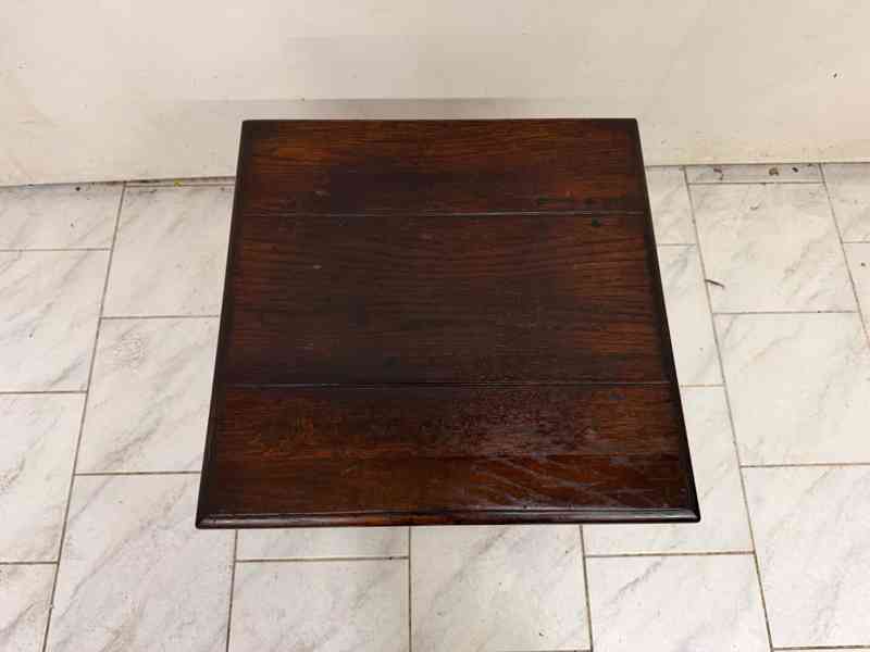 Starožitný rustikální stolek - foto 4