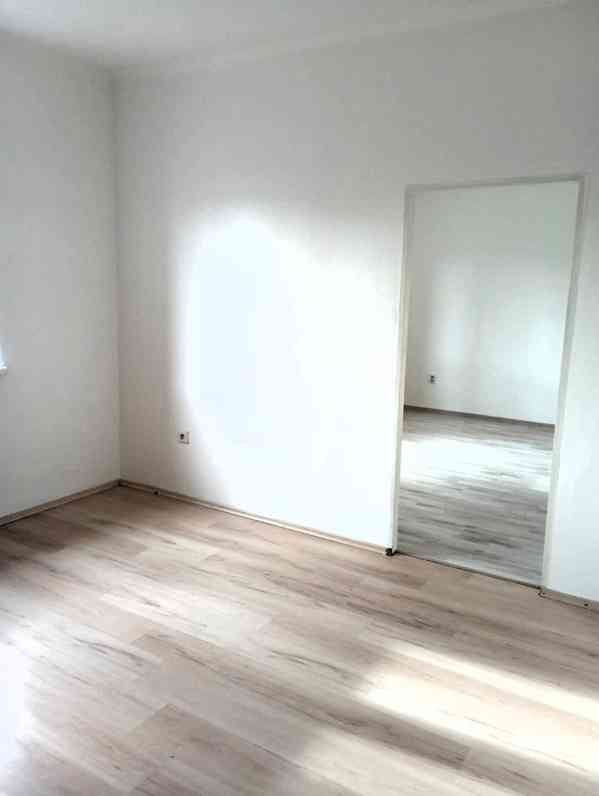 Pronájem prostorného 1+1, Slezská Ostrava, ul. Kasární, - foto 8
