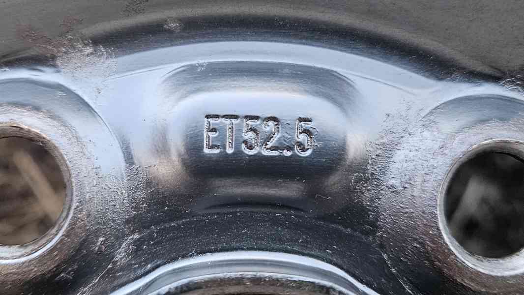 Ford Focus pneumatiky 195/65R15 disky 6Jx15 5x108 ET52,5 - foto 2