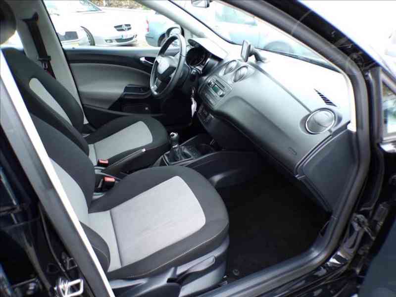 Seat Ibiza 1,4 16V NAVI,DIGI.KLIMA,SERVISKA - foto 13