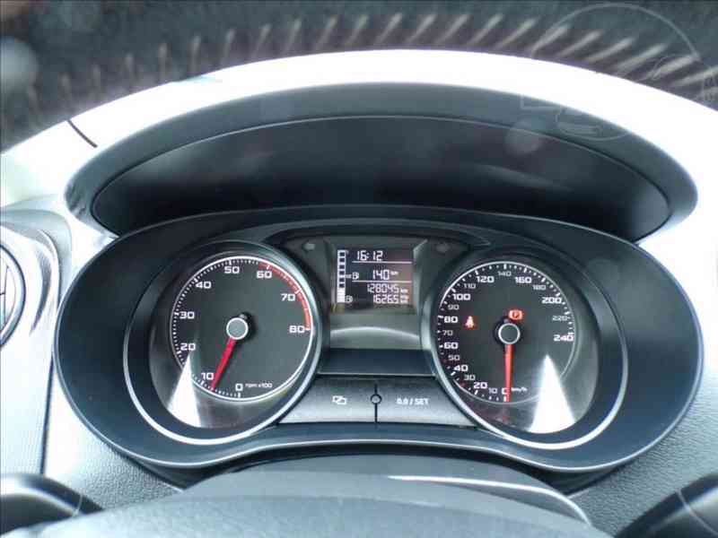 Seat Ibiza 1,4 16V NAVI,DIGI.KLIMA,SERVISKA - foto 6