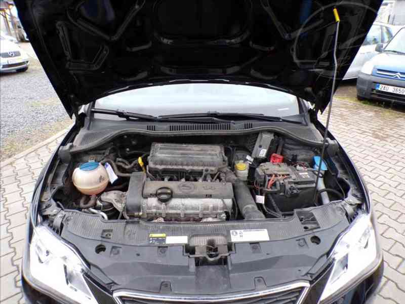 Seat Ibiza 1,4 16V NAVI,DIGI.KLIMA,SERVISKA - foto 14