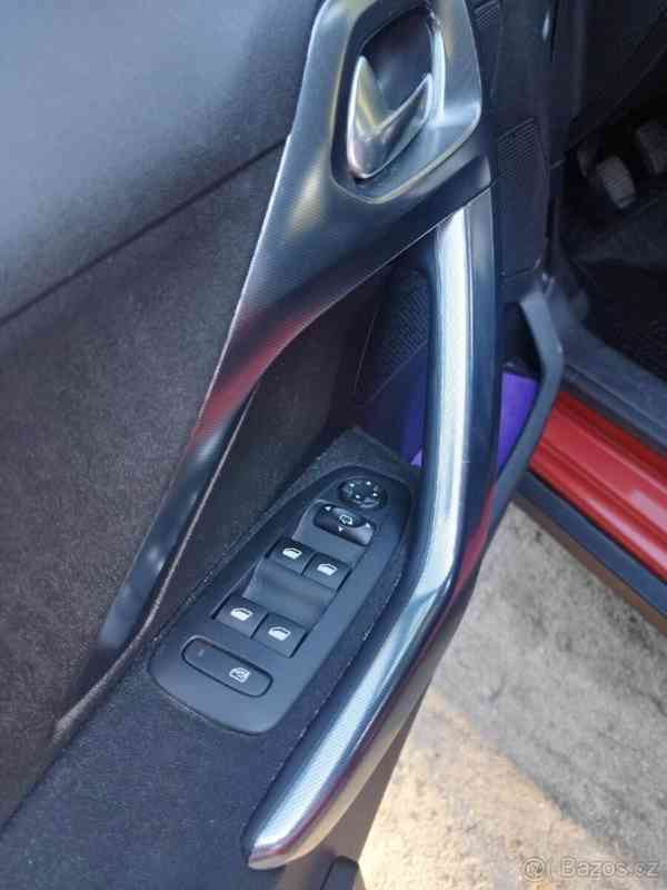 Peugeot 2008 2,0   i. 81 kW. - foto 3