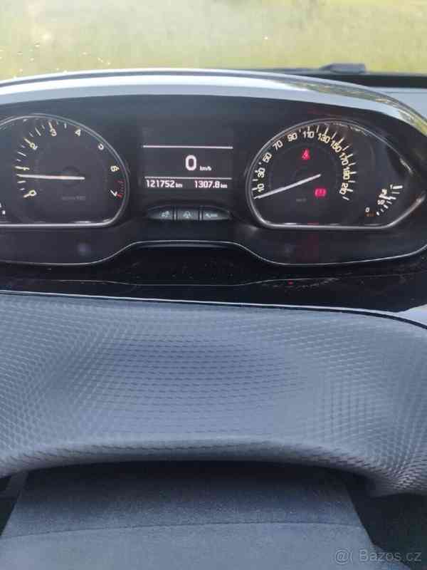 Peugeot 2008 2,0   i. 81 kW. - foto 13