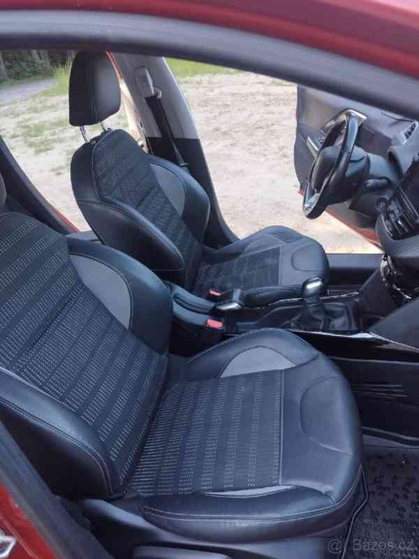 Peugeot 2008 2,0   i. 81 kW. - foto 18
