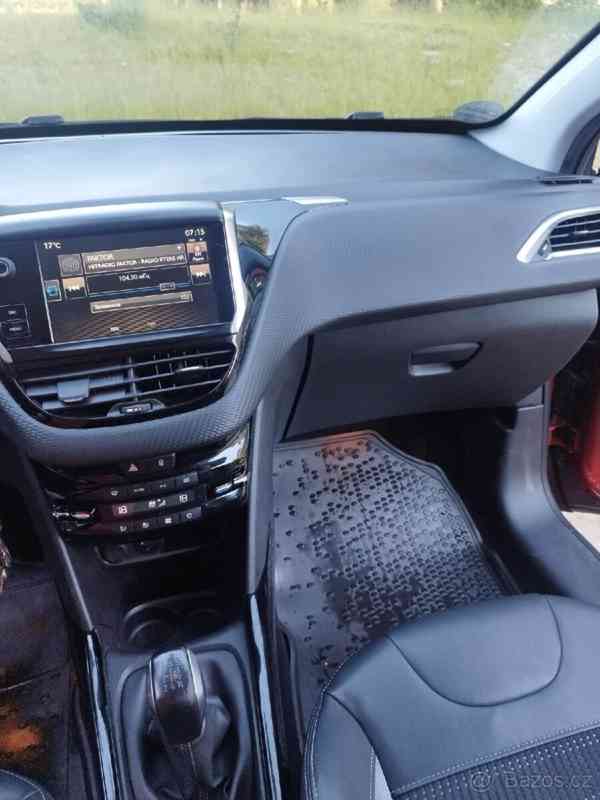 Peugeot 2008 2,0   i. 81 kW. - foto 10