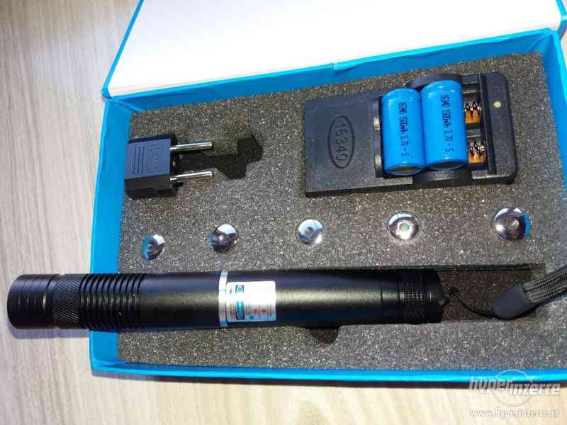 Modrý laser 2000mw /udávano výrobcem/ propálí Tento laser sv - foto 4