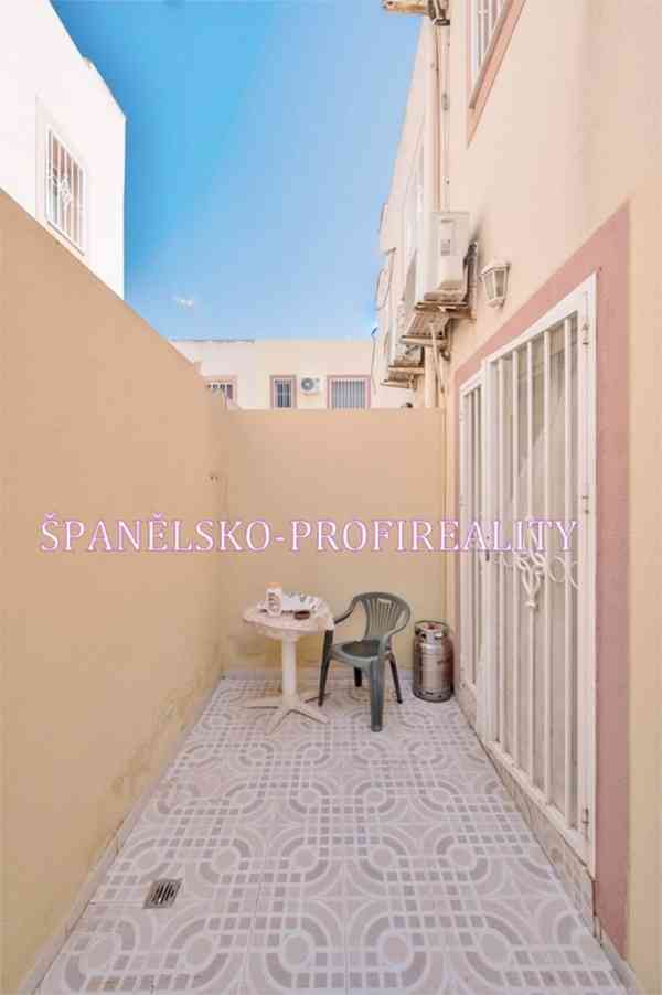 Španělsko, Alicante, La Zenia řadový dům 3kk - foto 8
