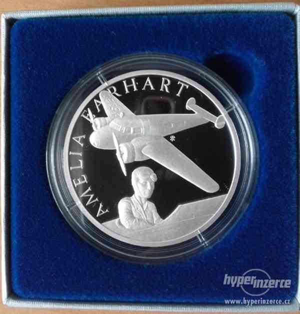 Stříbrná mince Století létání- Amelia Earhartová 31,1 gr - foto 1