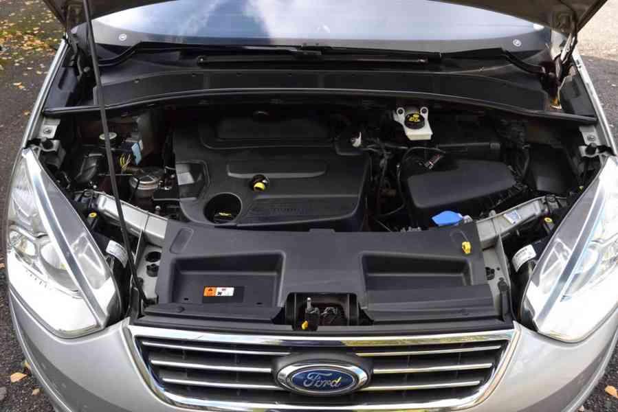 Ford Galaxy 2.0 TDCI 103kW Family 7 míst - foto 16