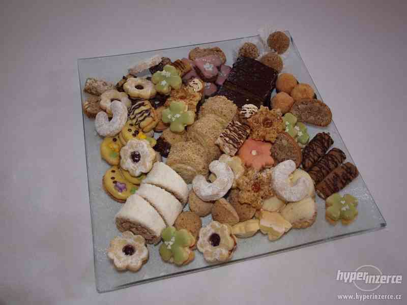 Domácí cukroví, zákusky,dorty - foto 3