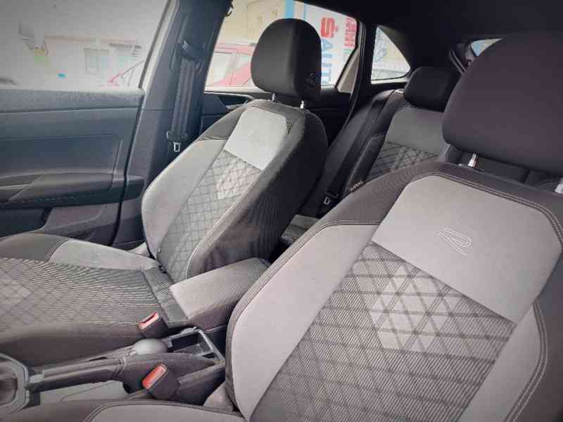 Volkswagen Taigo 1,5TSI R-Line ČR 1 majitel DPH  - foto 21