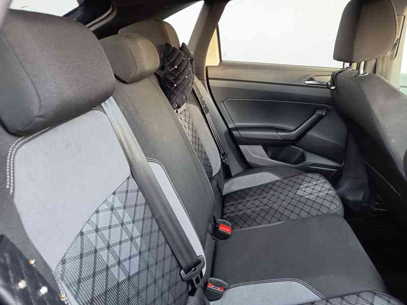 Volkswagen Taigo 1,5TSI R-Line ČR 1 majitel DPH  - foto 17