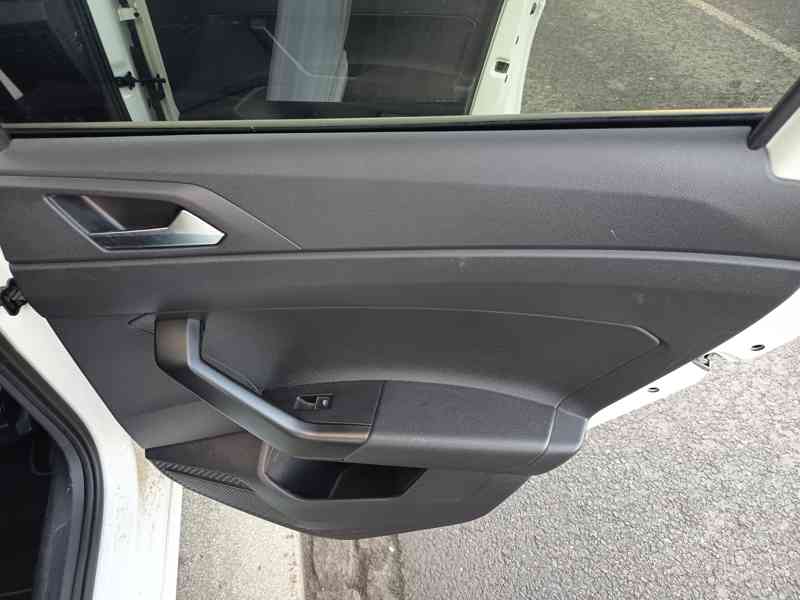 Volkswagen Taigo 1,5TSI R-Line ČR 1 majitel DPH  - foto 21