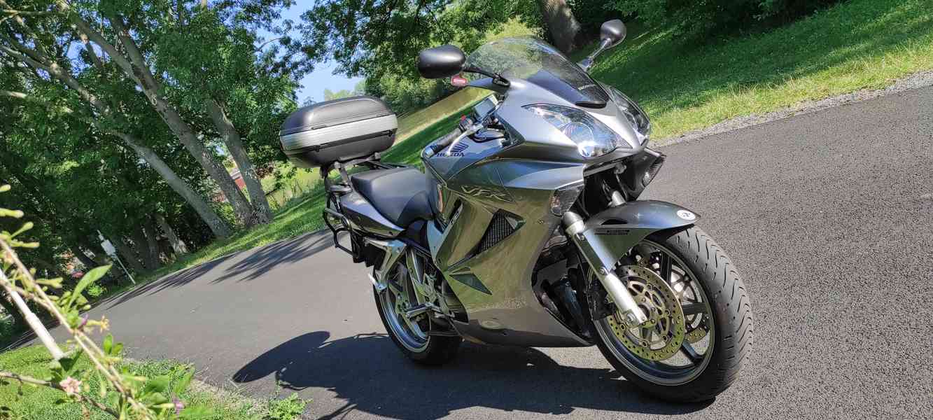 Honda VFR 800 vtec