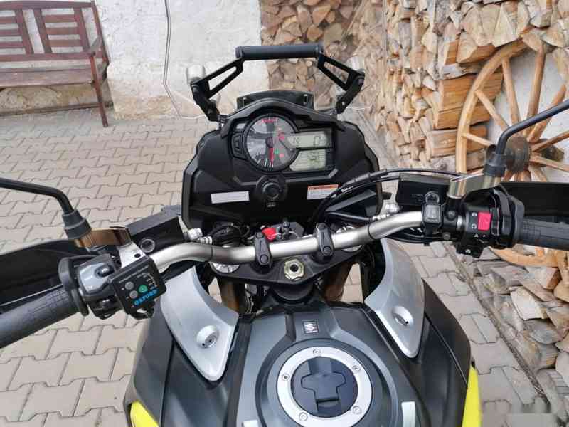 SUZUKI DL 1000 V-Strom XT ABS - foto 11