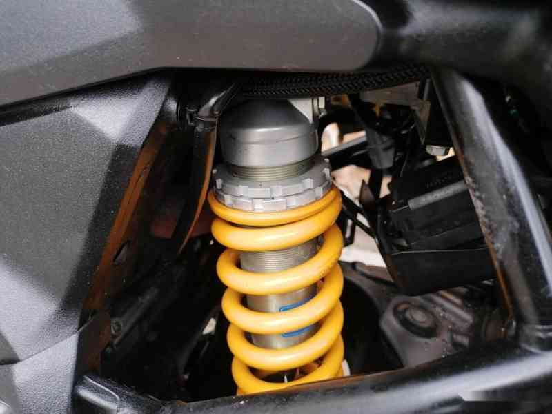 SUZUKI DL 1000 V-Strom XT ABS - foto 15