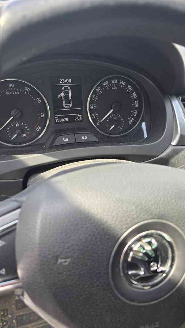 Škoda Rapid - foto 6