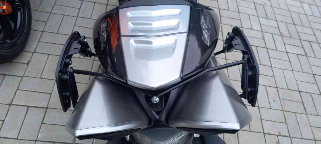 Nosiče bočních brašen H&C-Bow pro Suzuki B-King