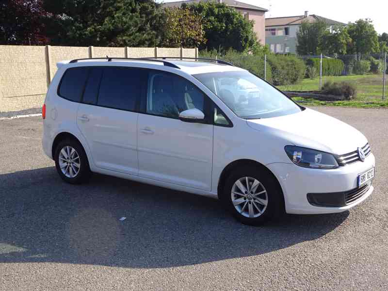 VW Touran 1.6 TDI r.v.2010 Automat (77 kw) - foto 2