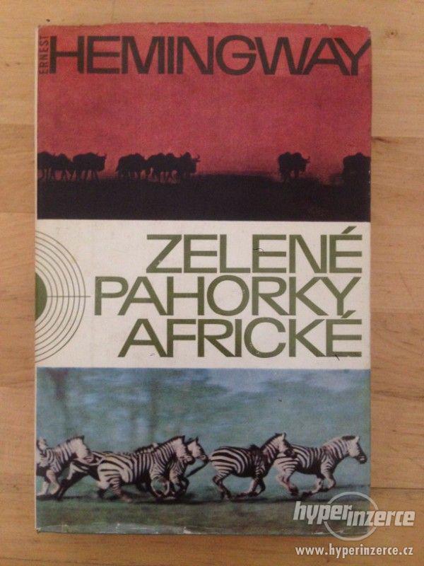 Kniha Zelené pahorky africké - foto 1