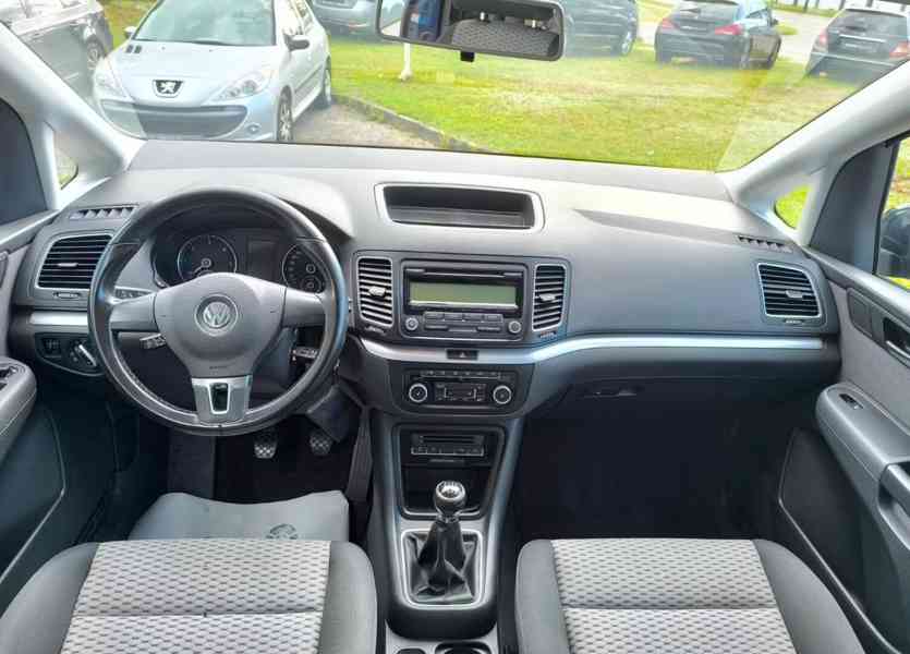 Volkswagen Sharan 2,0TDI Trendline 103kw - foto 10