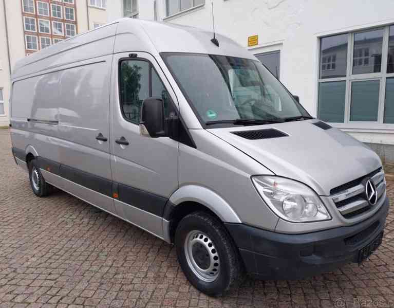 Pronájem dodávek Mercedes-Benz Sprinter a Volkswagen Crafter