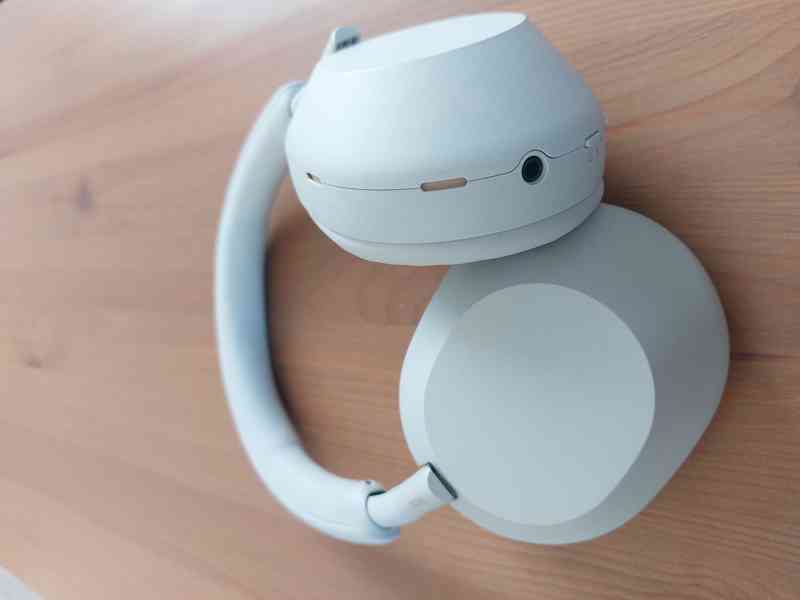 Sluchátka Sony WH-1000XM5-stříbrná-ZÁRUKA - foto 2