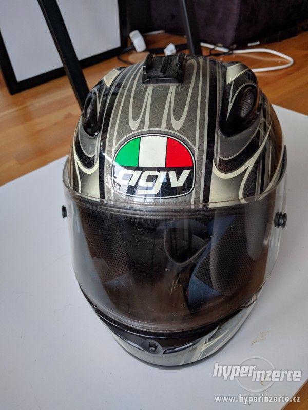 AGV GP PRO helma přilba na motorku