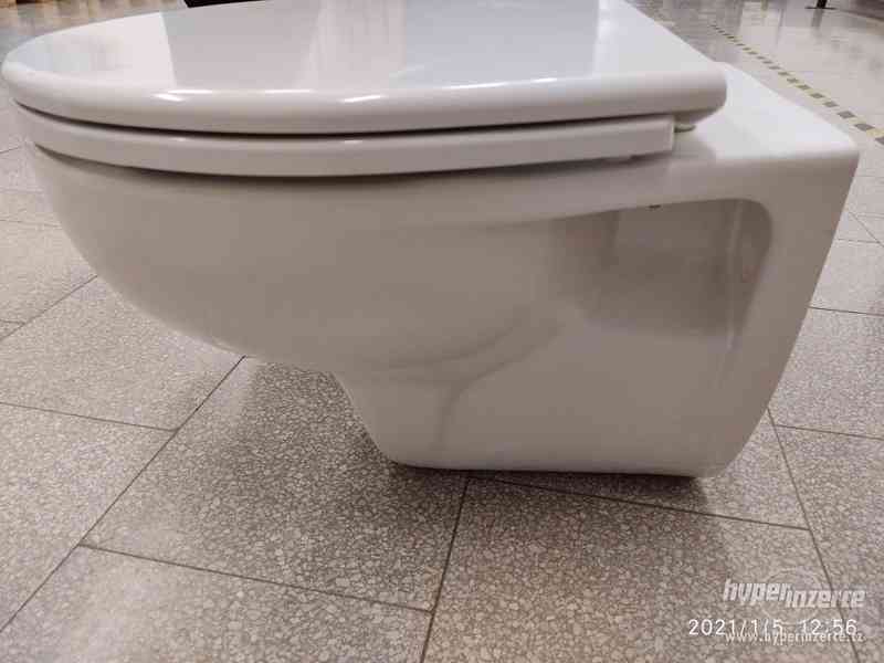 závěsný záchod - foto 2
