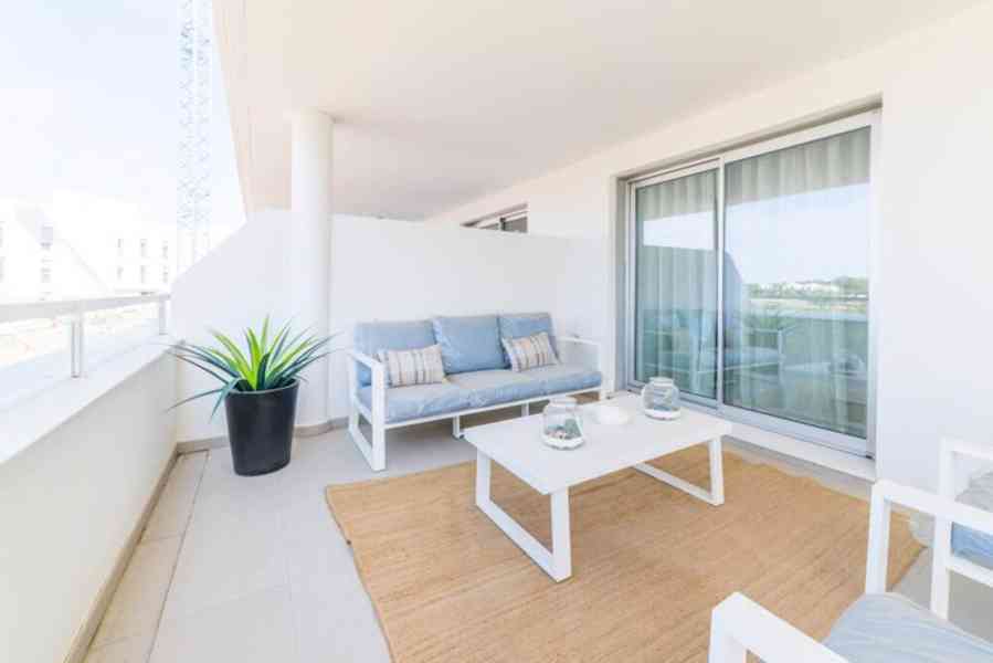 Na prodej 2- až 3pokojové apartmány na prestižní Zlaté míli  - foto 3