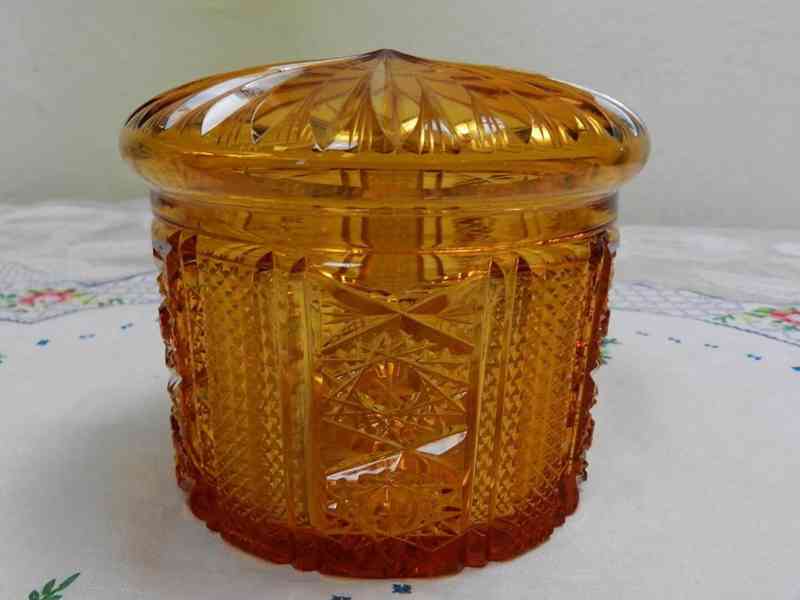 Luxusní stará broušená Dóza medové žluté sklo - foto 3