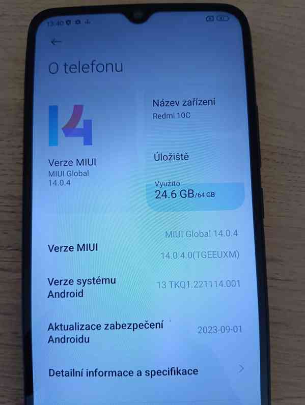 Mobilní telefony  - foto 4
