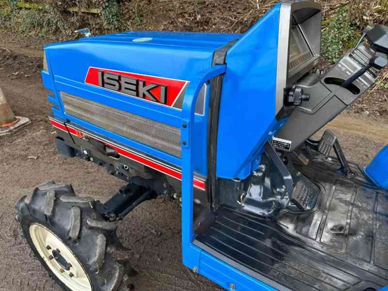 ISEKI TA227 4WD Dieselový traktor - foto 7