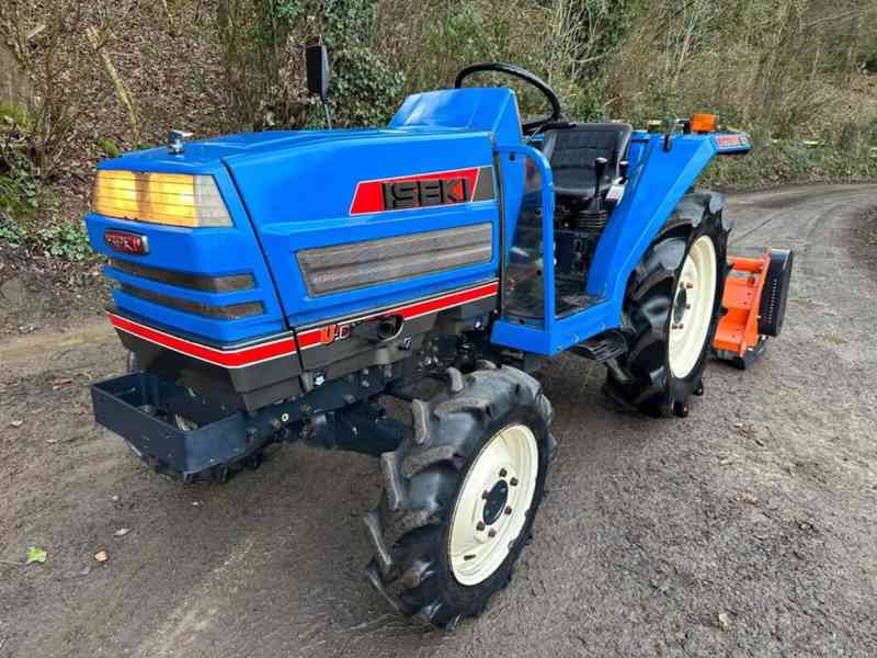 ISEKI TA227 4WD Dieselový traktor - foto 3