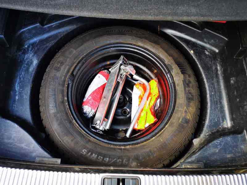 Audi A4 B6 96kW, S-line - foto 7