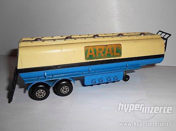 &#8203;Matchbox Tanker Aral 1:36 K115 1973 - foto 1