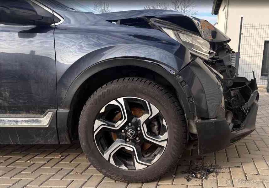 Honda CR-V 1,5   VTEC | 110t. km | NOSNÍKY OK - foto 14