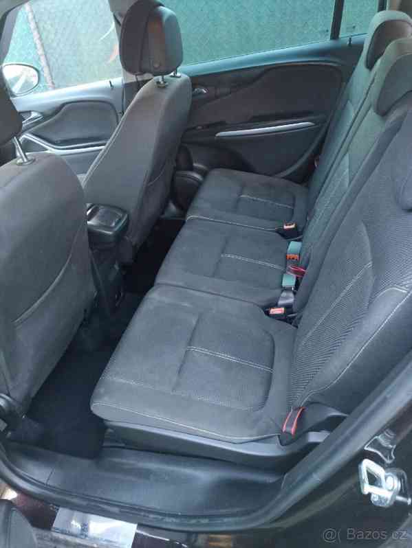 Opel Zafira 2,0   Router CDTI - foto 9