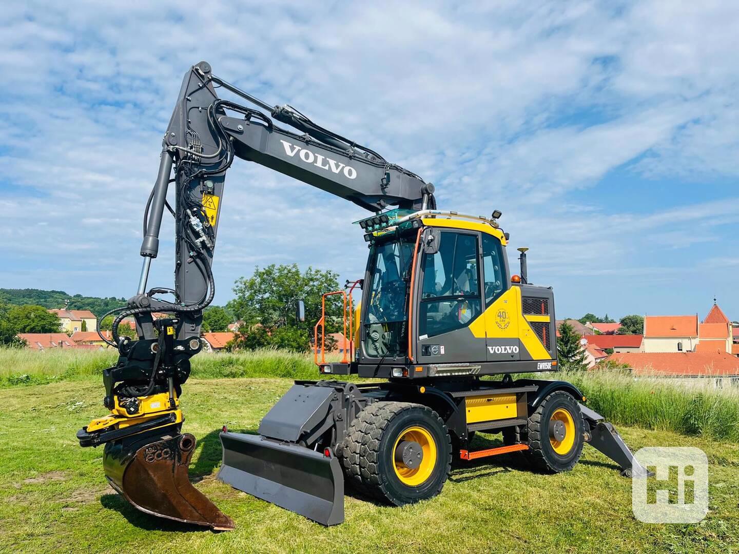 Kolové rypadlo Volvo EWR150E 3D (Možnost leasingu) - foto 1