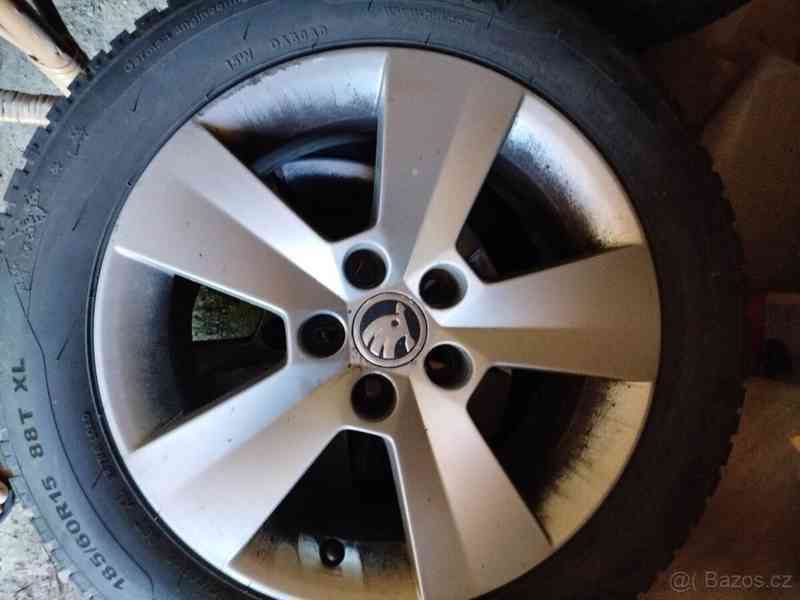 Škoda Rapid - foto 4
