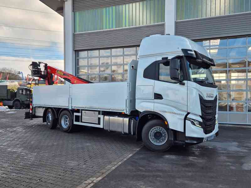 IVECO AS280X53Y/PS ON + valník + HR Palfinger - foto 4