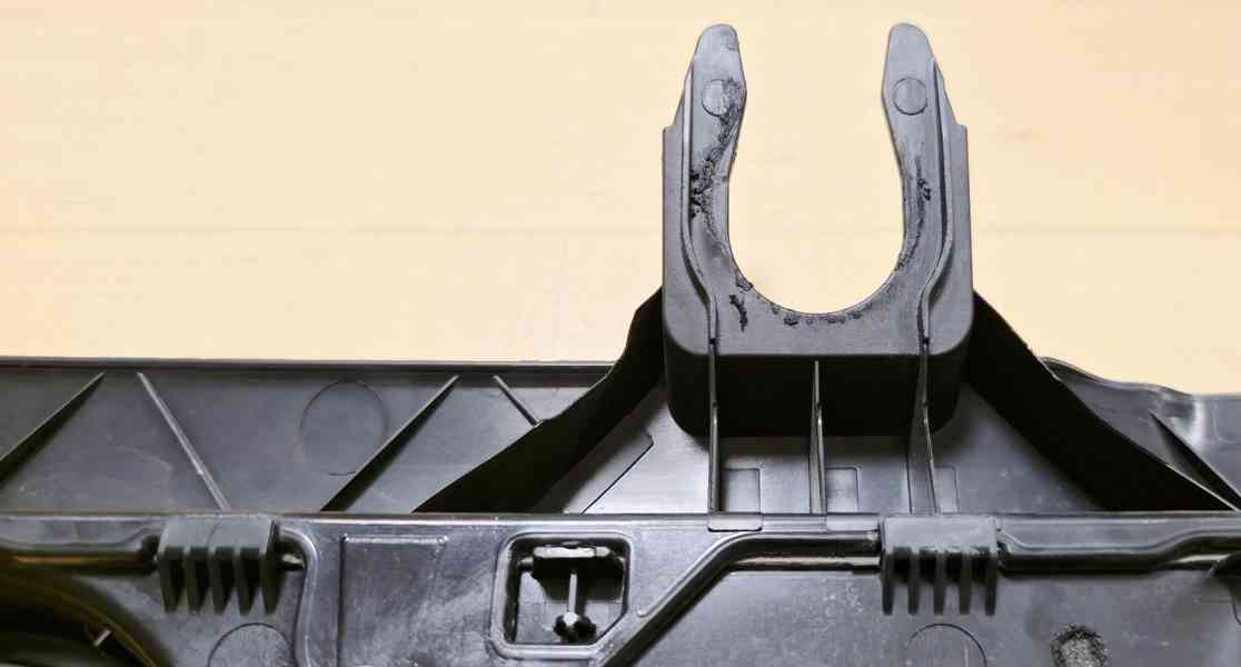 Kryt motoru 1.9 TDI PD 77kW Škoda  - foto 3