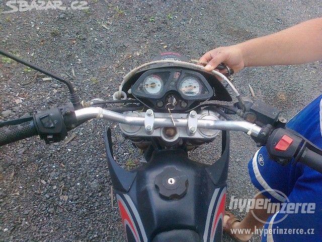 Yuki 125 sm - foto 4