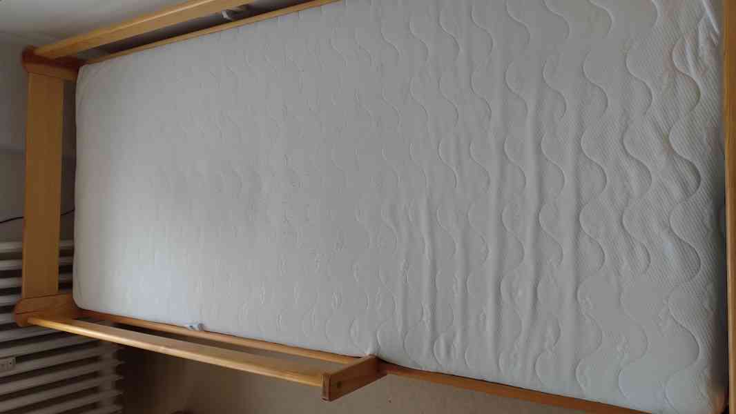 Postel 90x200 cm bazar Hyperinzerce.cz