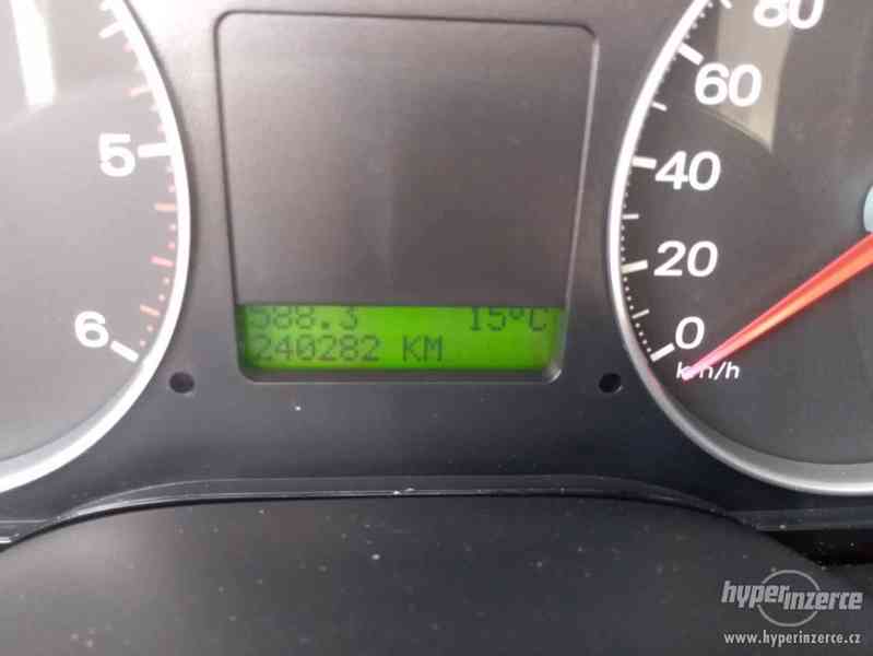 Ford focus cmax 2.0 tdci 100kw 136hp 2004 - foto 3