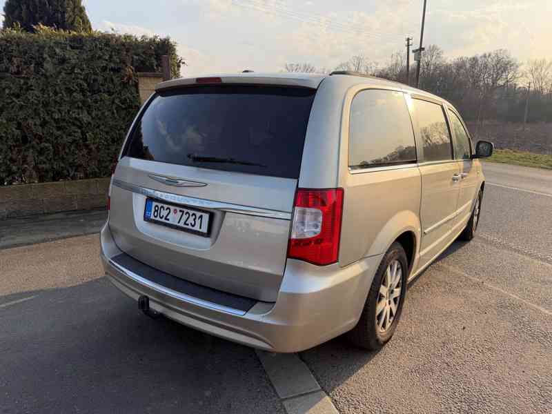 Chrysler Town Country 3,6 Pentastar DVD Kůže 2014 - foto 4